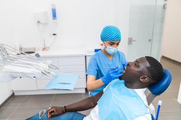 Best Weekend Emergency Dentist in Roseburg Nth, OR